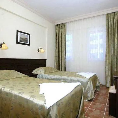 Club Orient Hotel *